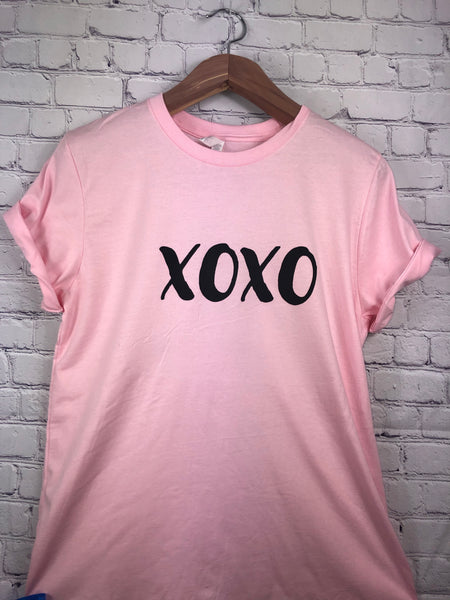 XOXO T-Shirt-Pink